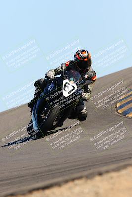 media/Feb-12-2022-SoCal Trackdays (Sat) [[3b21b94a56]]/Turn 12 (140pm)/